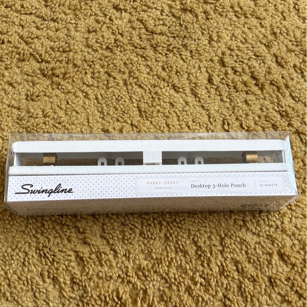 Sugar Paper swingline 3 hole punch brand new in box